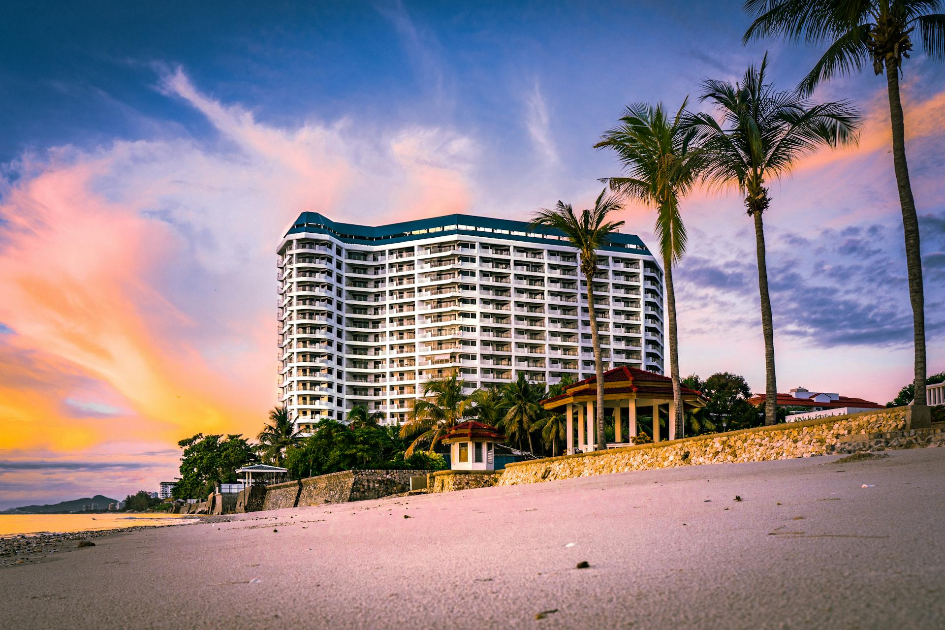 Hotel 2